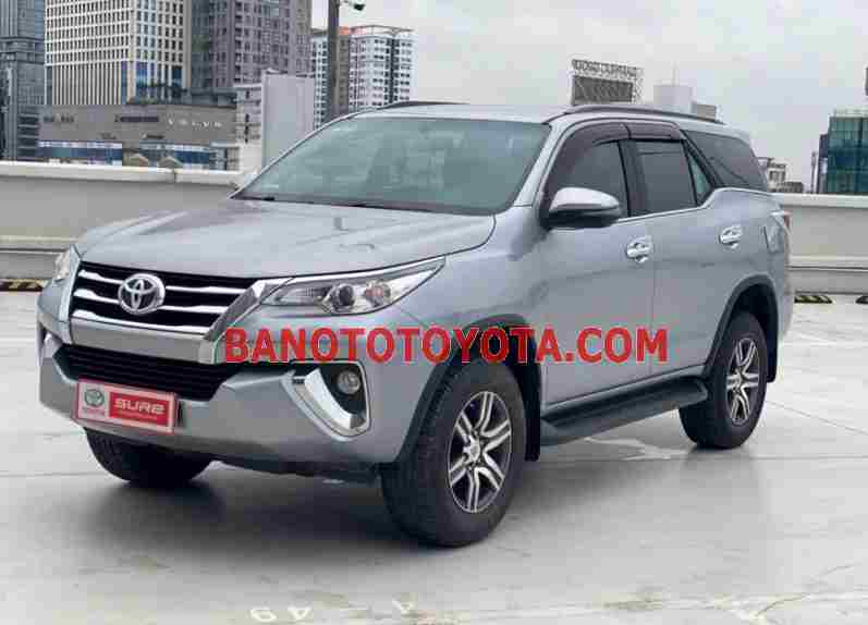 Cần bán gấp xe Toyota Fortuner 2.7V 4x2 AT năm 2019, màu Bạc, Số tự động