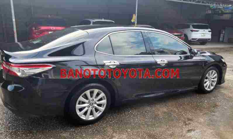 Cần bán gấp Toyota Camry 2.0G đời 2020, màu Đen