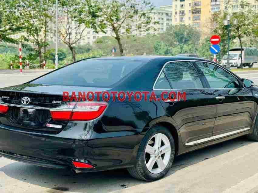 Cần bán Toyota Camry 2.5Q 2015 - Số tự động