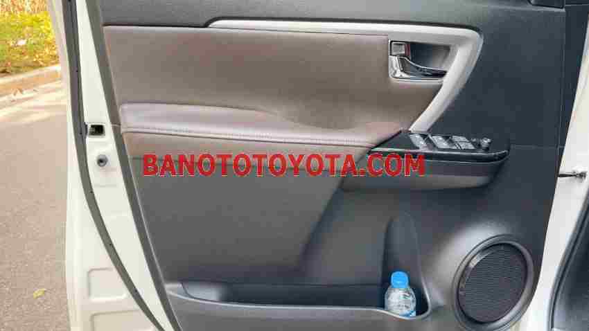 Bán Toyota Fortuner 2.7V 4x2 AT TRD, màu Trắng, Máy xăng, 2019