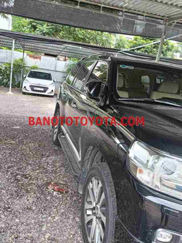 Toyota Land Cruiser VX.S 4.6 V8 model 2016 xe chuẩn hết ý