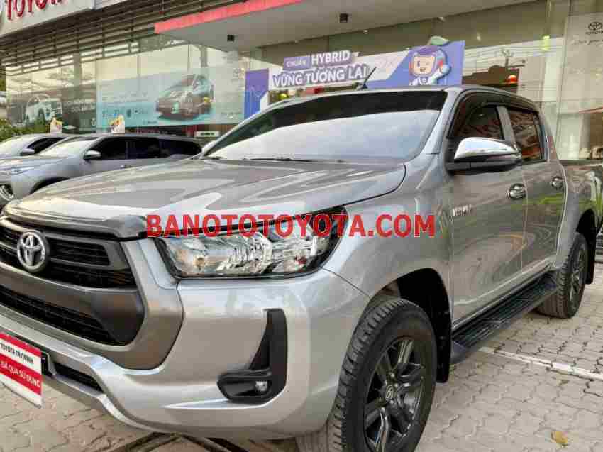 Cần bán gấp Toyota Hilux 2.4L 4x2 AT 2021 - Xe đẹp - Giá tốt