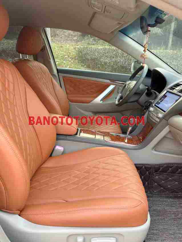 Cần bán xe Toyota Camry 2.4G đời 2011