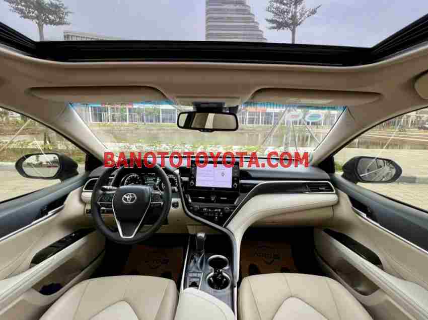 Toyota Camry 2.0Q 2022 Số tự động cực đẹp!