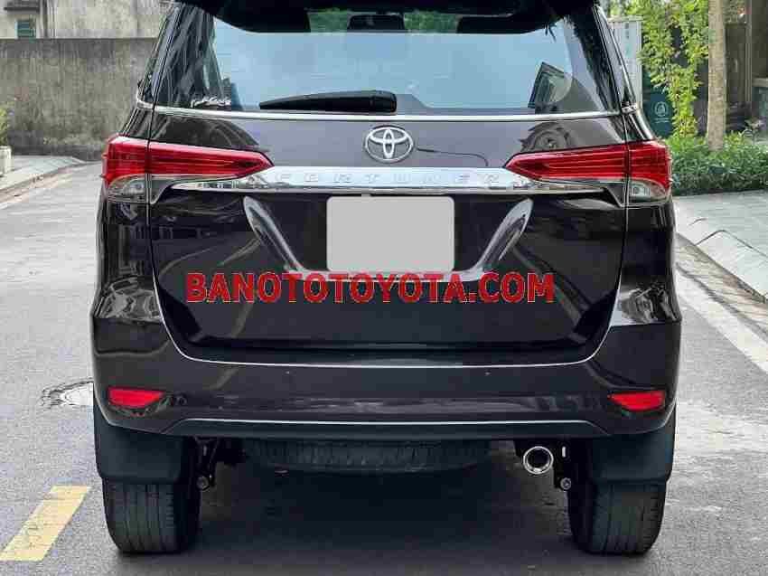 Cần bán Toyota Fortuner 2.7V 4x2 AT đời 2017