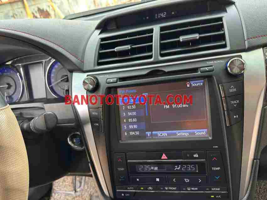 Cần bán gấp Toyota Camry 2.5Q năm 2017 giá cực tốt