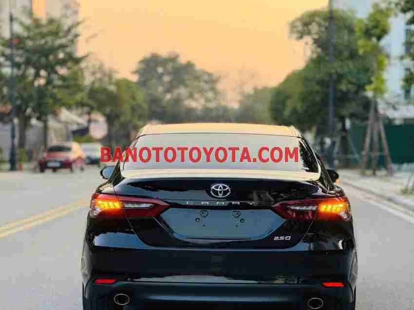 Cần bán Toyota Camry 2.5Q Máy xăng 2022 màu Đen