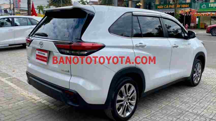 Toyota Innova Cross HEV 2.0 CVT năm 2024 cần bán