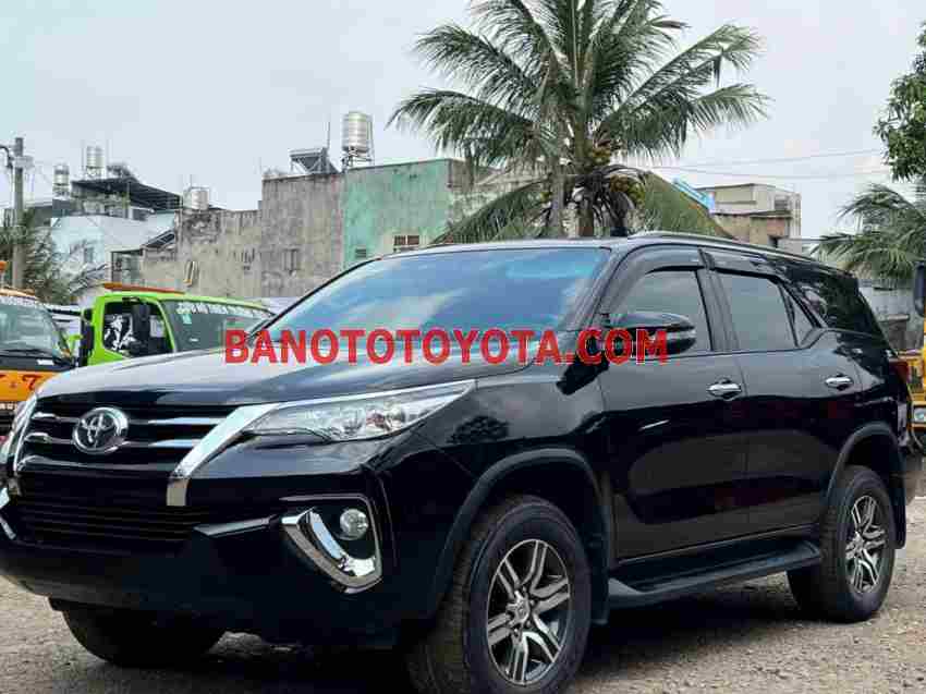 Cần bán gấp Toyota Fortuner 2.4G 4x2 AT năm 2018 giá cực tốt