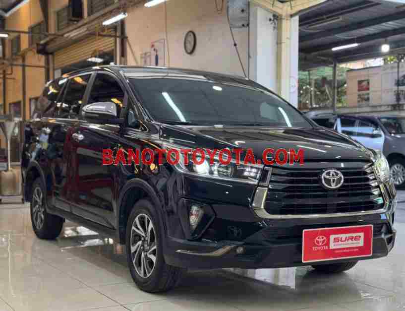 Bán Toyota Innova Venturer 2.0 AT 2022 - Đen