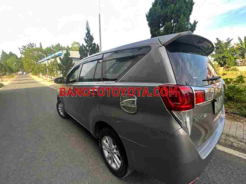 Toyota Innova 2.0E model 2018 xe chuẩn hết ý