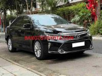 Toyota Camry 2.0E năm 2018 cần bán