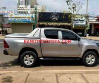 Cần bán xe Toyota Hilux 2.4E 4x2 AT màu Bạc 2020