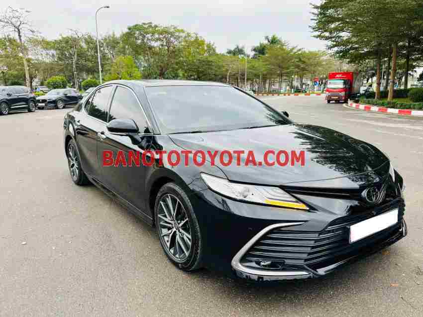 Cần bán xe Toyota Camry 2.5Q đời 2022