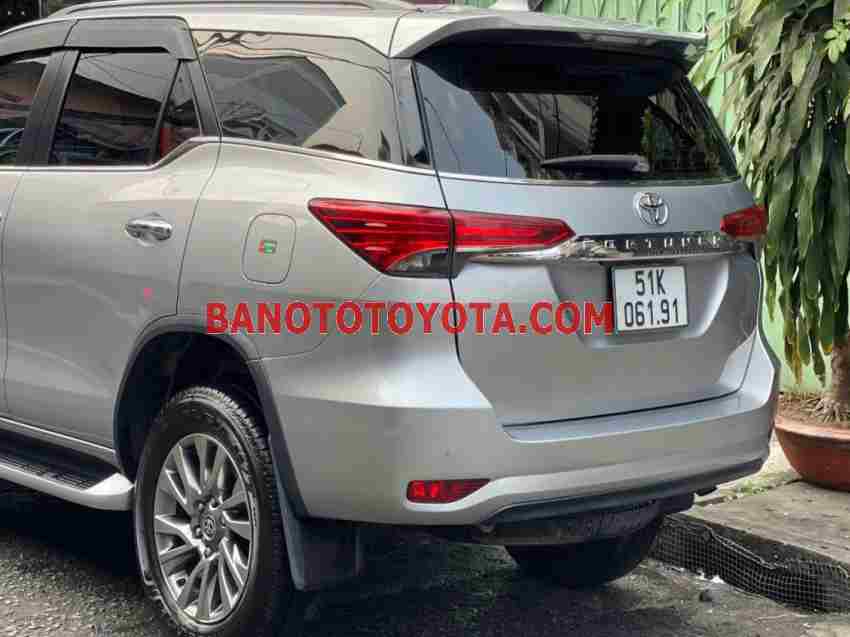 Cần bán gấp Toyota Fortuner 2.7V 4x2 AT năm 2021 giá cực tốt