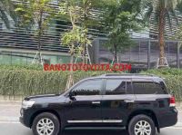 Toyota Land Cruiser VX 4.6 V8 năm 2016 cần bán