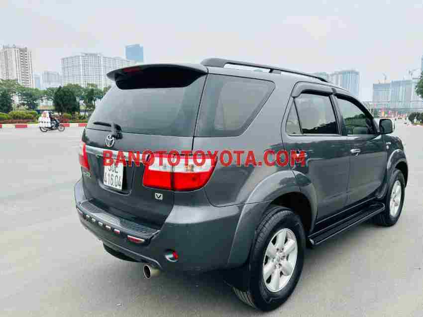 Cần bán Toyota Fortuner 2.7V 4x4 AT đời 2010