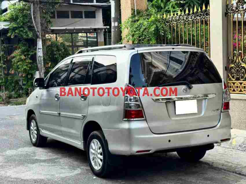 Cần bán Toyota Innova 2.0E 2014, xe đẹp giá rẻ bất ngờ