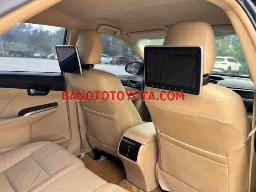 Cần bán gấp Toyota Camry 2.0E đời 2018, màu Đen