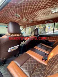 Cần bán xe Toyota Innova 2.0E màu Trắng 2018