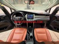 Cần bán gấp xe Toyota Innova 2.0E năm 2018, màu Đồng, Số tay