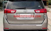 Cần bán xe Toyota Innova 2.0E màu Đồng 2019