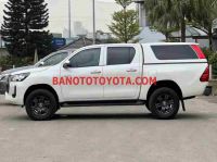 Cần bán gấp xe Toyota Hilux 2.4L 4x2 AT năm 2021, màu Trắng, Số tự động