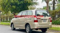 Cần bán gấp xe Toyota Innova 2.0E 2015 màu Vàng