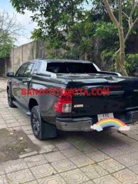 Cần bán gấp Toyota Hilux 2.4L 4x2 AT 2020 - Xe đẹp - Giá tốt