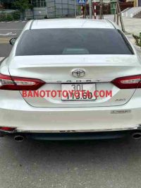 Cần bán xe Toyota Camry 2.5Q màu Trắng 2021