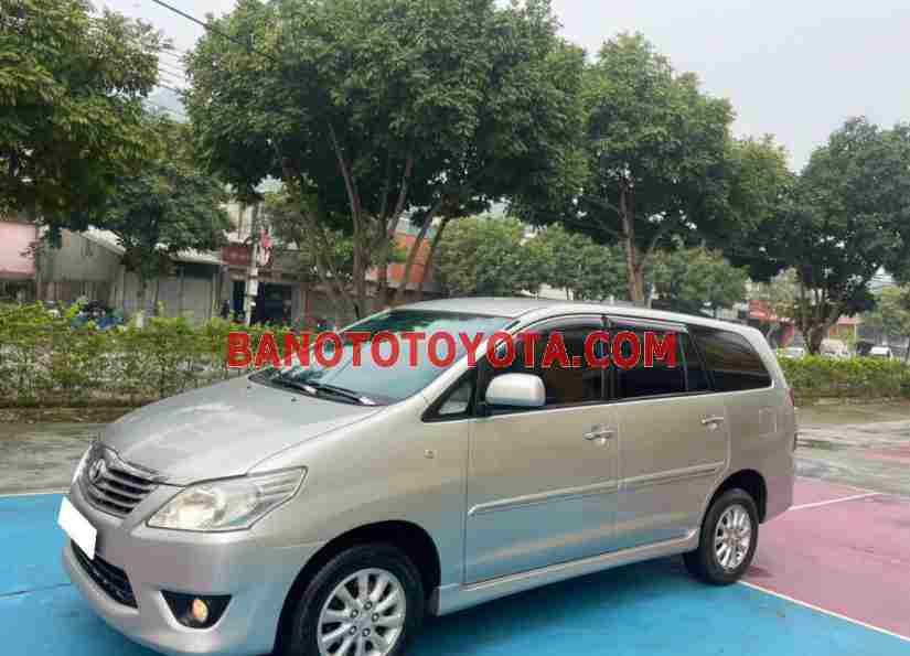 Toyota Innova 2.0E 2013 Máy xăng đẹp long lanh