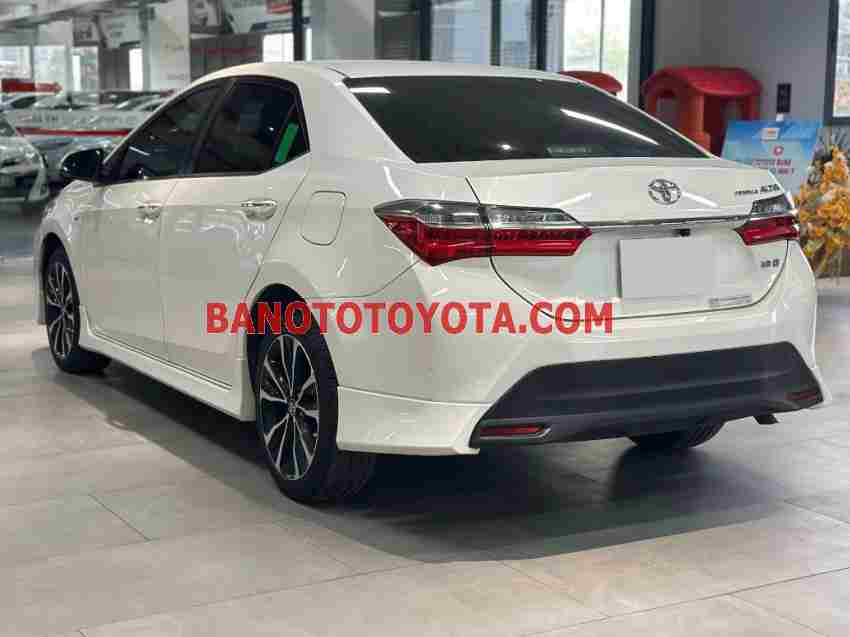 Cần bán gấp xe Toyota Corolla altis 1.8G AT năm 2021, màu Trắng, Số tự động