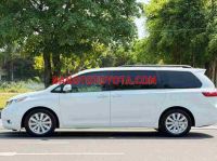 Bán Toyota Sienna Limited 3.5, màu Trắng, Máy xăng, 2015