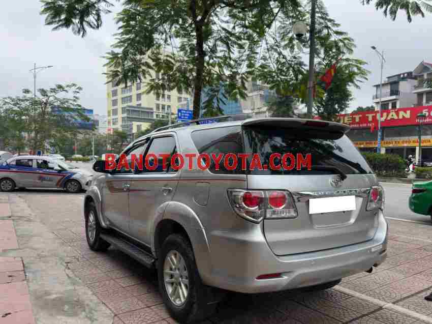 Bán Toyota Fortuner 2.7V 4x4 AT 2014 - Bạc