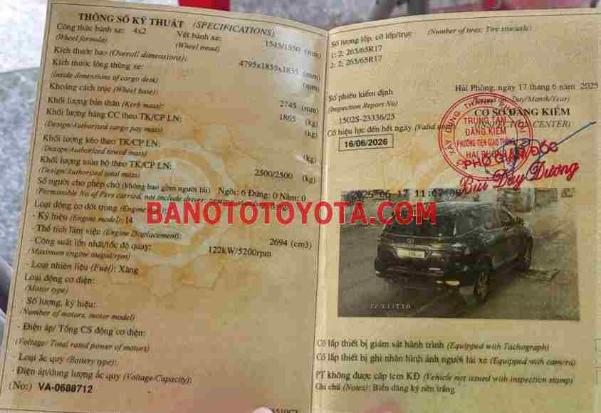 Toyota Fortuner 2.7V 4x2 AT năm sản xuất 2017 giá tốt