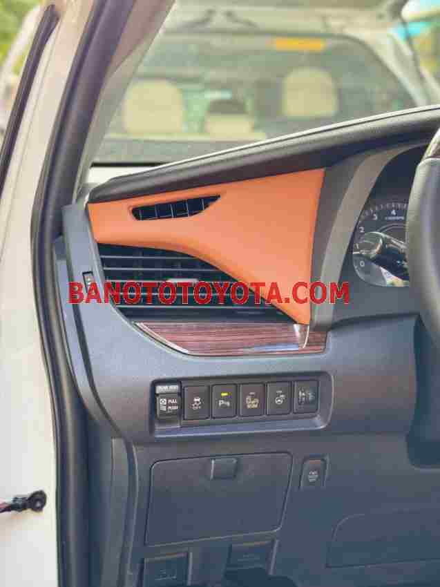 Cần bán Toyota Sienna Limited 3.5 2016 - Số tự động