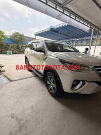 Cần bán xe Toyota Fortuner 2.7V 4x2 AT 2017 Số tự động màu Trắng