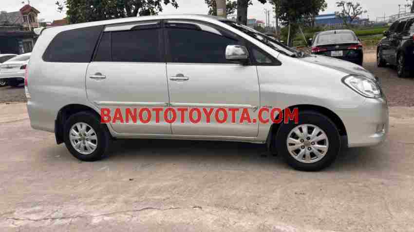 Toyota Innova 2011 Crossover màu Bạc