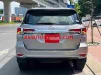 Cần bán gấp xe Toyota Fortuner 2.4G 4x2 MT 2020 màu Bạc