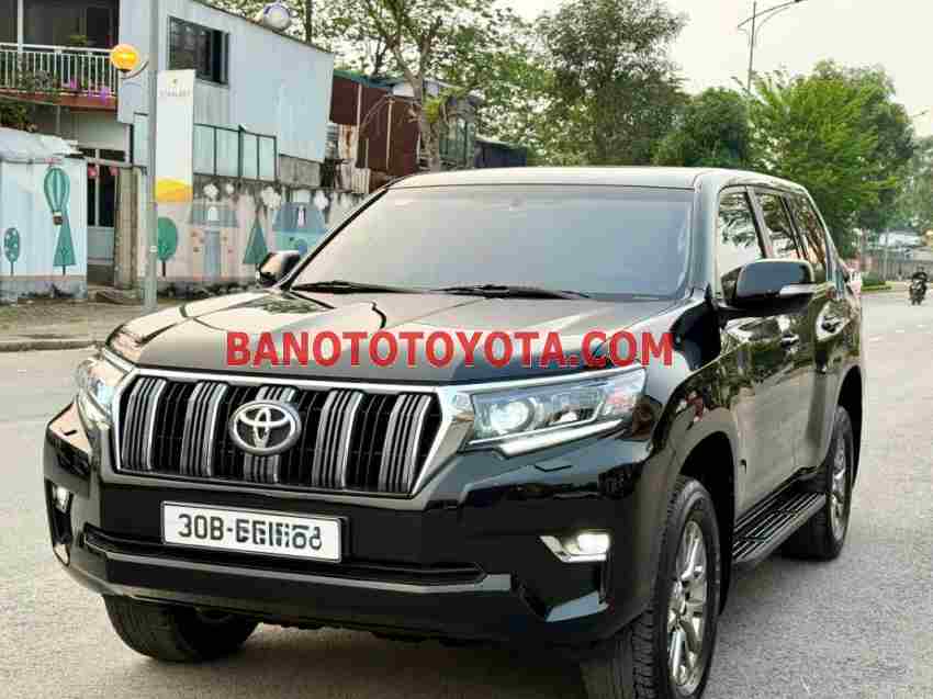 Cần bán gấp Toyota Prado VX 2.7L đời 2019, màu Đen