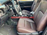 Cần bán xe Toyota Hilux 2.4L 4x2 AT màu Đen 2021