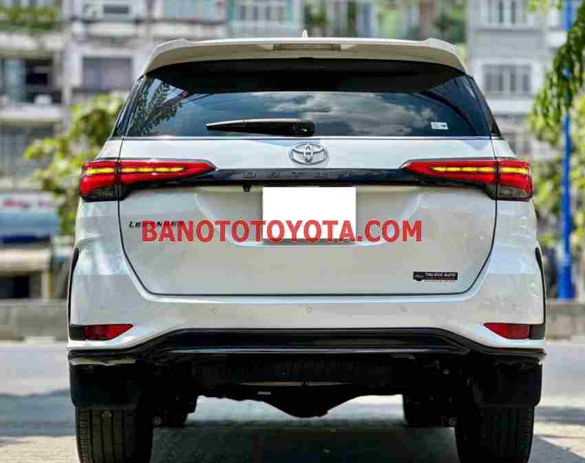 Cần bán Toyota Fortuner 2.4G 4x2 AT Legender 2021 - Số tự động