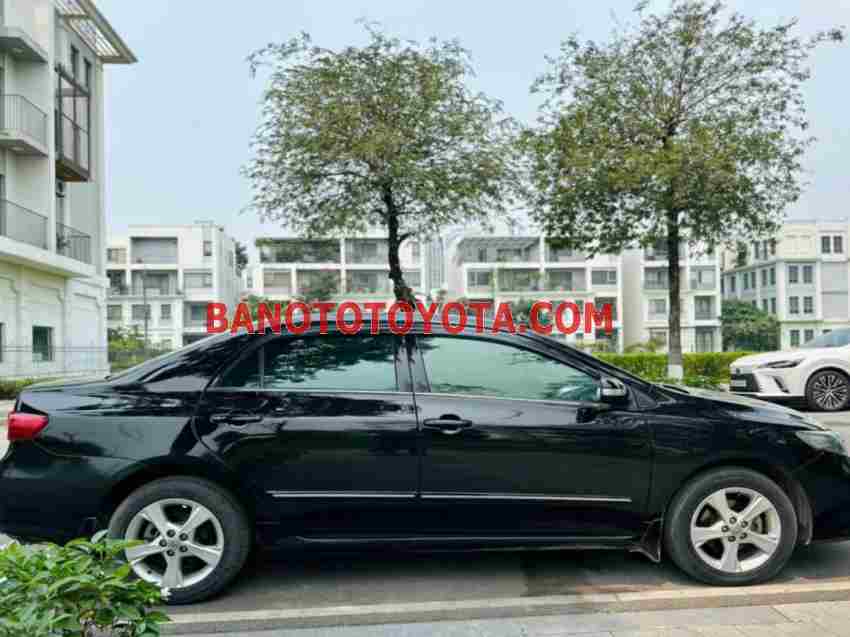 Cần bán xe Toyota Corolla altis 2.0V 2013 Số tự động
