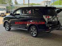 Cần bán xe Toyota Innova Venturer 2.0 AT màu Đen 2021