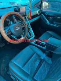 Cần bán gấp Toyota Innova Cross HEV 2.0 CVT đời 2023, màu Trắng