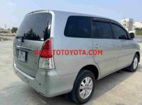 Cần bán Toyota Innova V Máy xăng 2011 màu Bạc