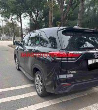 Cần bán gấp xe Toyota Innova Cross HEV 2.0 CVT năm 2024, màu Đen, Số tự động