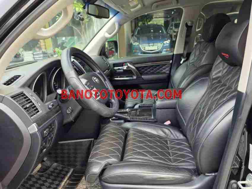 Cần bán xe Toyota Land Cruiser VX 4.6 V8 màu Đen 2013