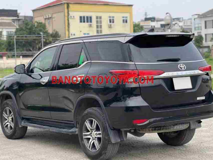 Bán Toyota Fortuner 2.4L 4x2 AT 2022 - Đen