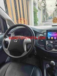 Cần bán Toyota Innova 2.0E Máy xăng 2013 màu Bạc